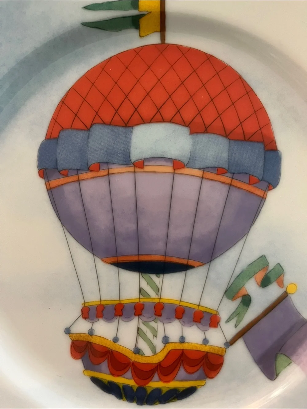 4 Williams Sonoma Montgolfiere porcelain Hot Air Balooon design salad plates 8”